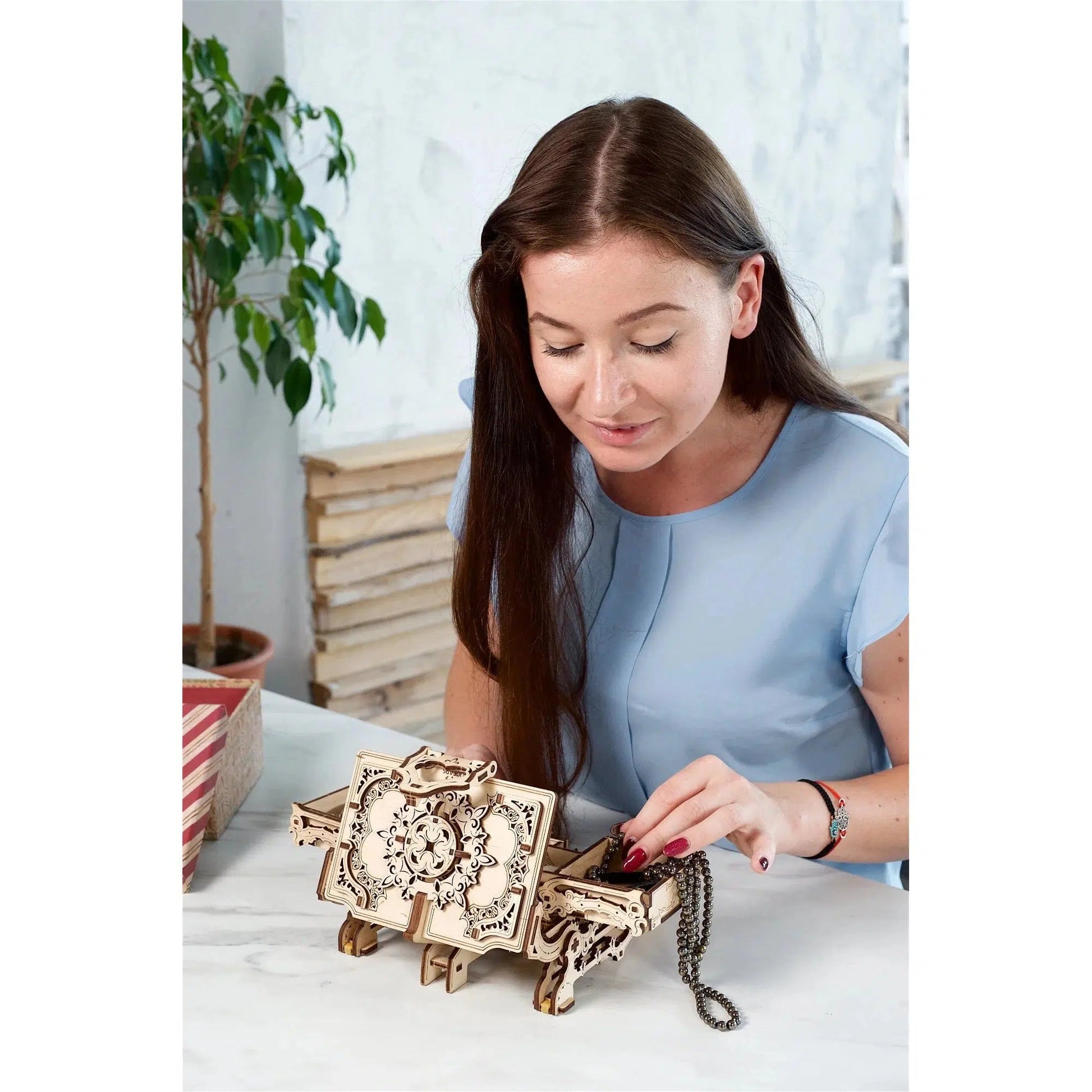 Antique Box 3D Wood Model Kit UGEARS